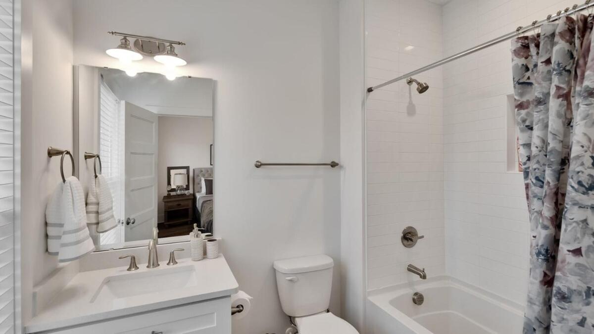 Stylish Two Story Close To South End And Uptown Charlotte