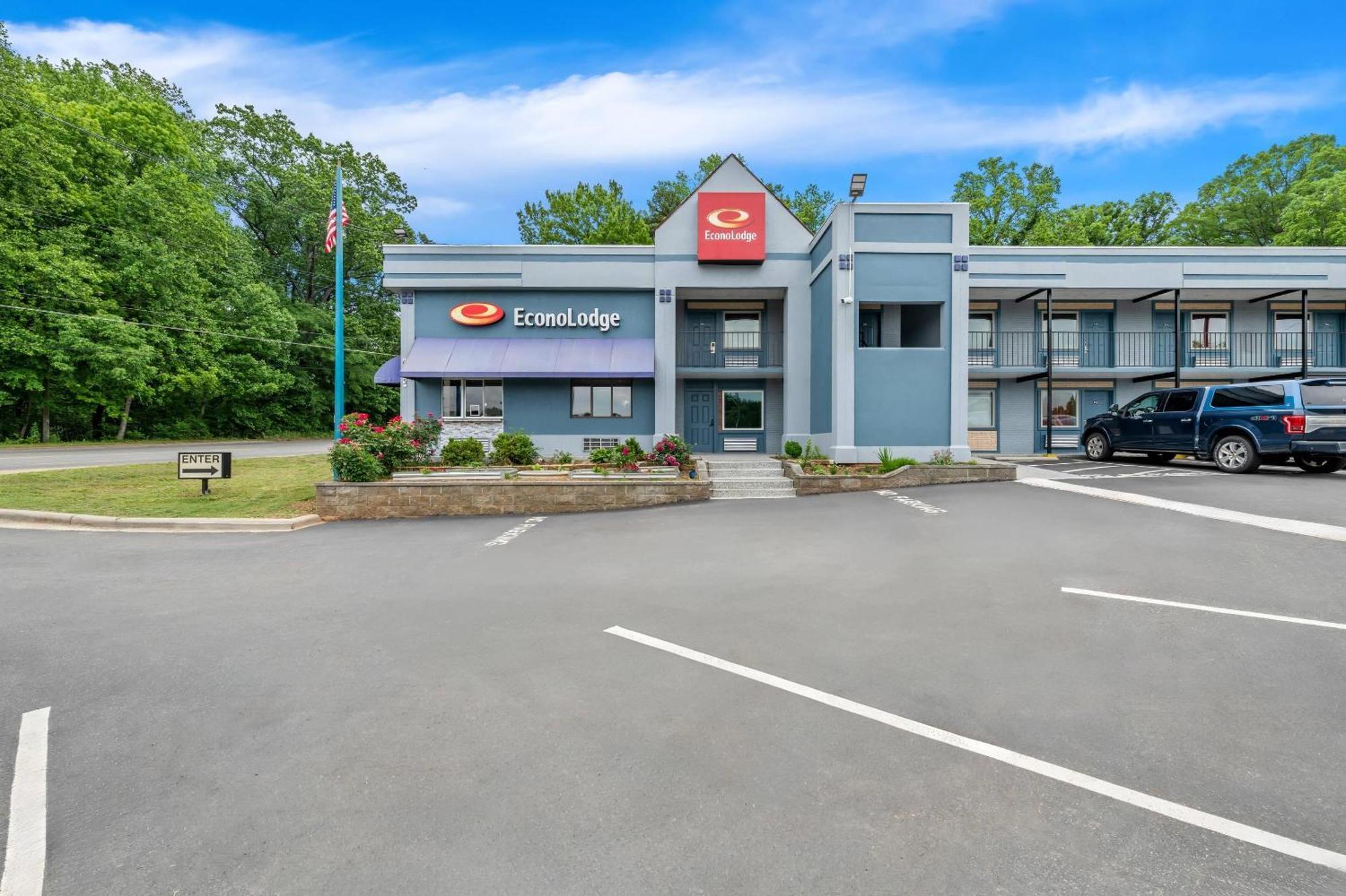 Econo Airport Area * Charlotte