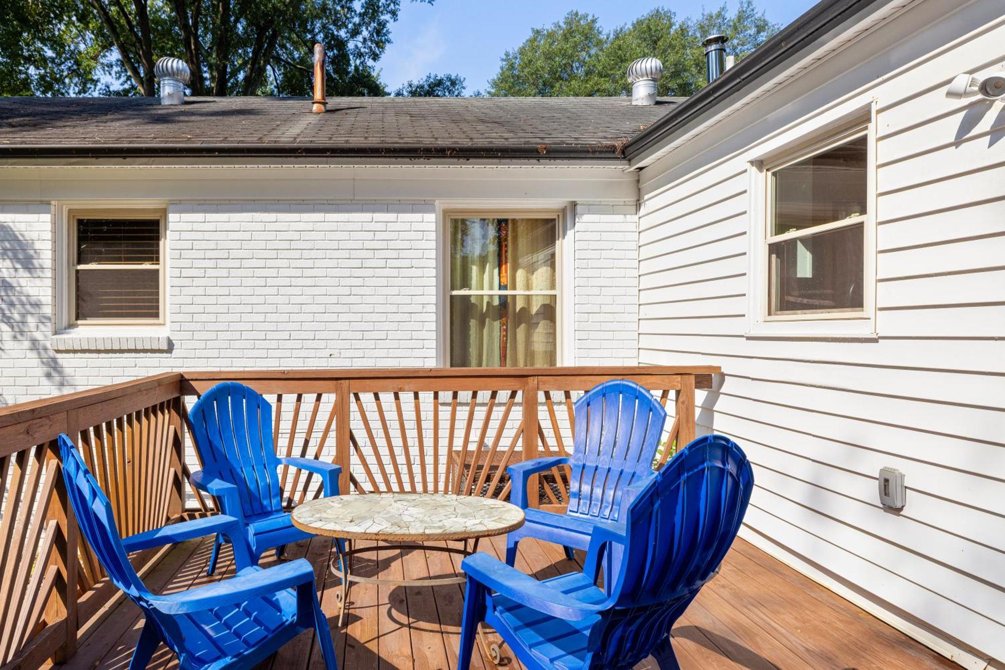 Trendy Bohemian Bungalow, Close To Uptown, Plaza & Noda *