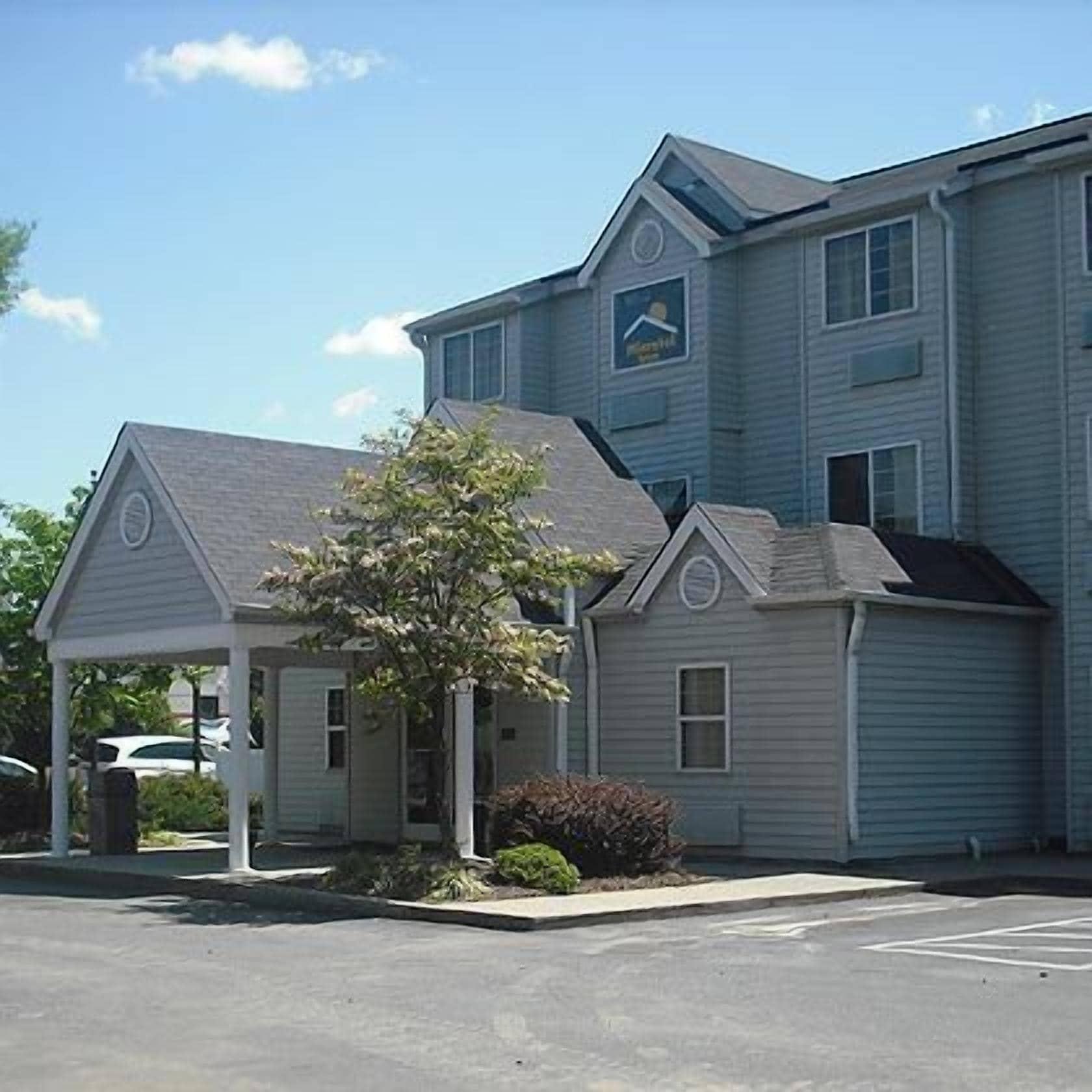 6-charlotte, Nc - 4*