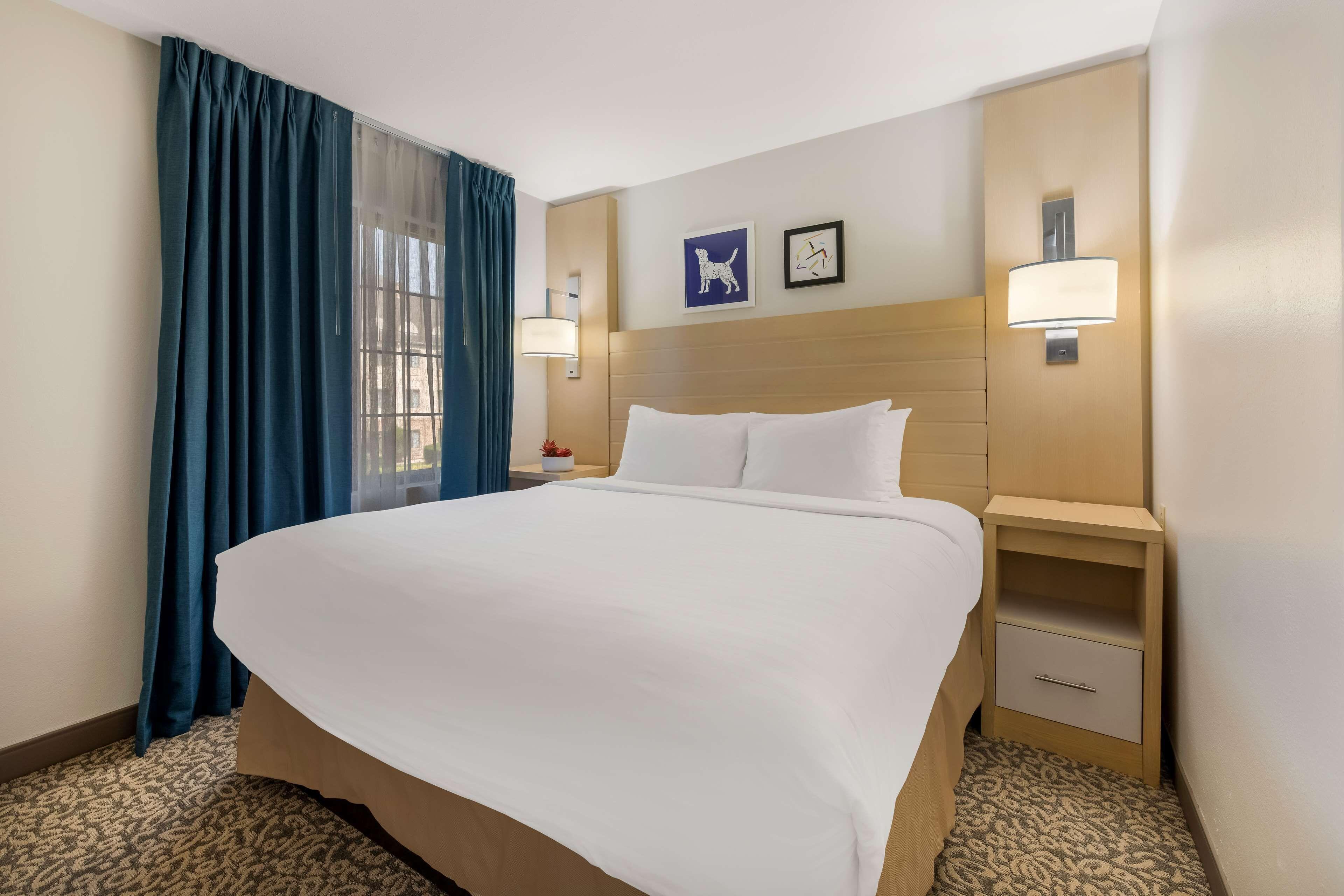 Sonesta Es Arrowood Charlotte