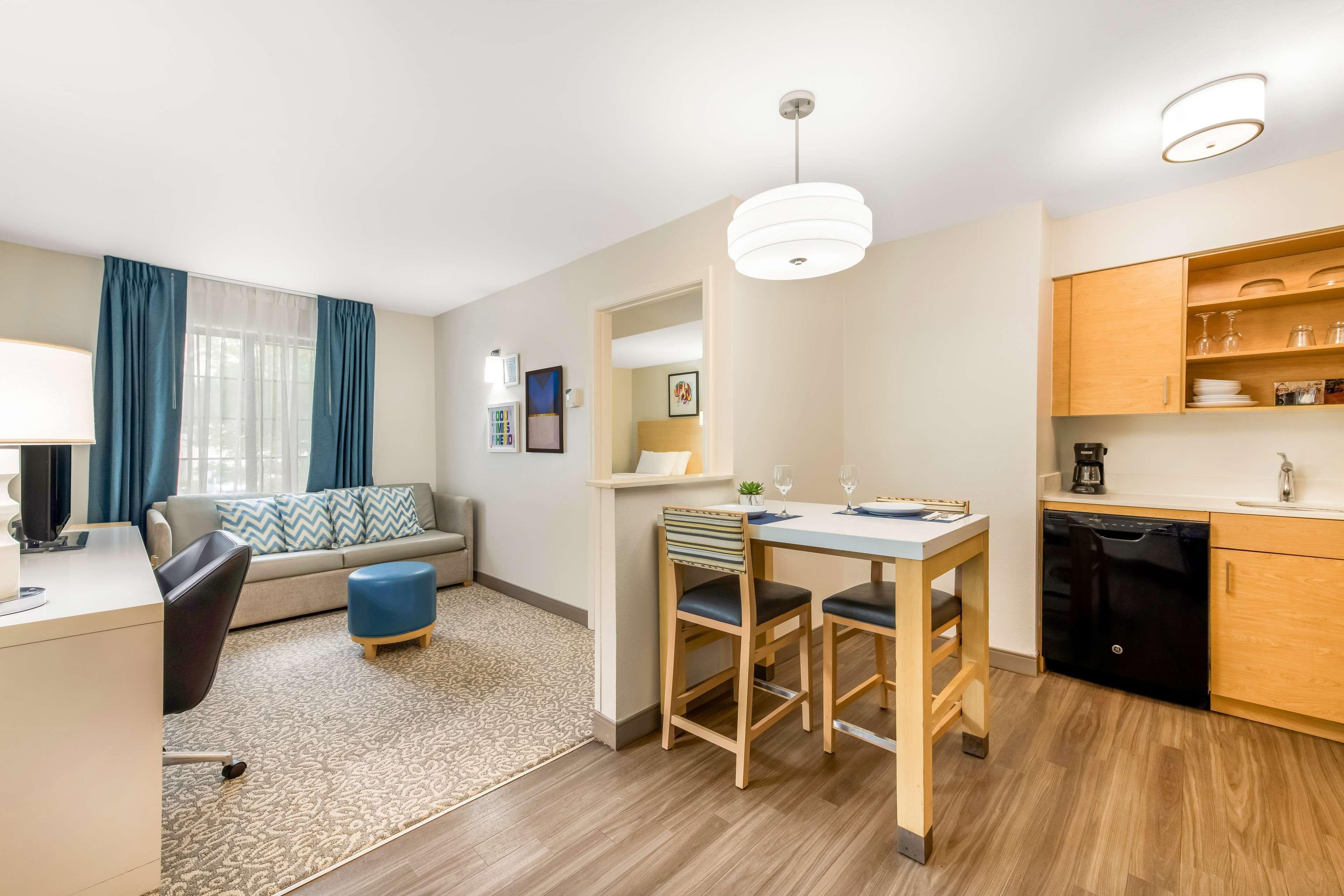 Sonesta Es Arrowood Charlotte