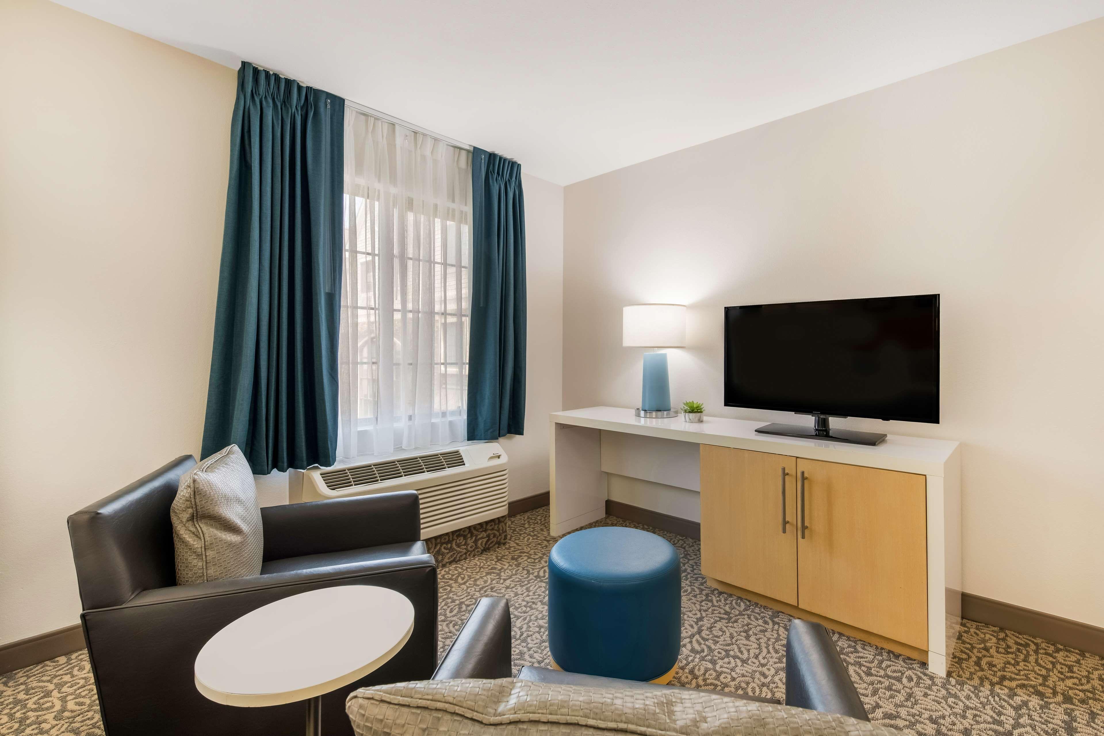 Sonesta Es Arrowood Hotel Charlotte