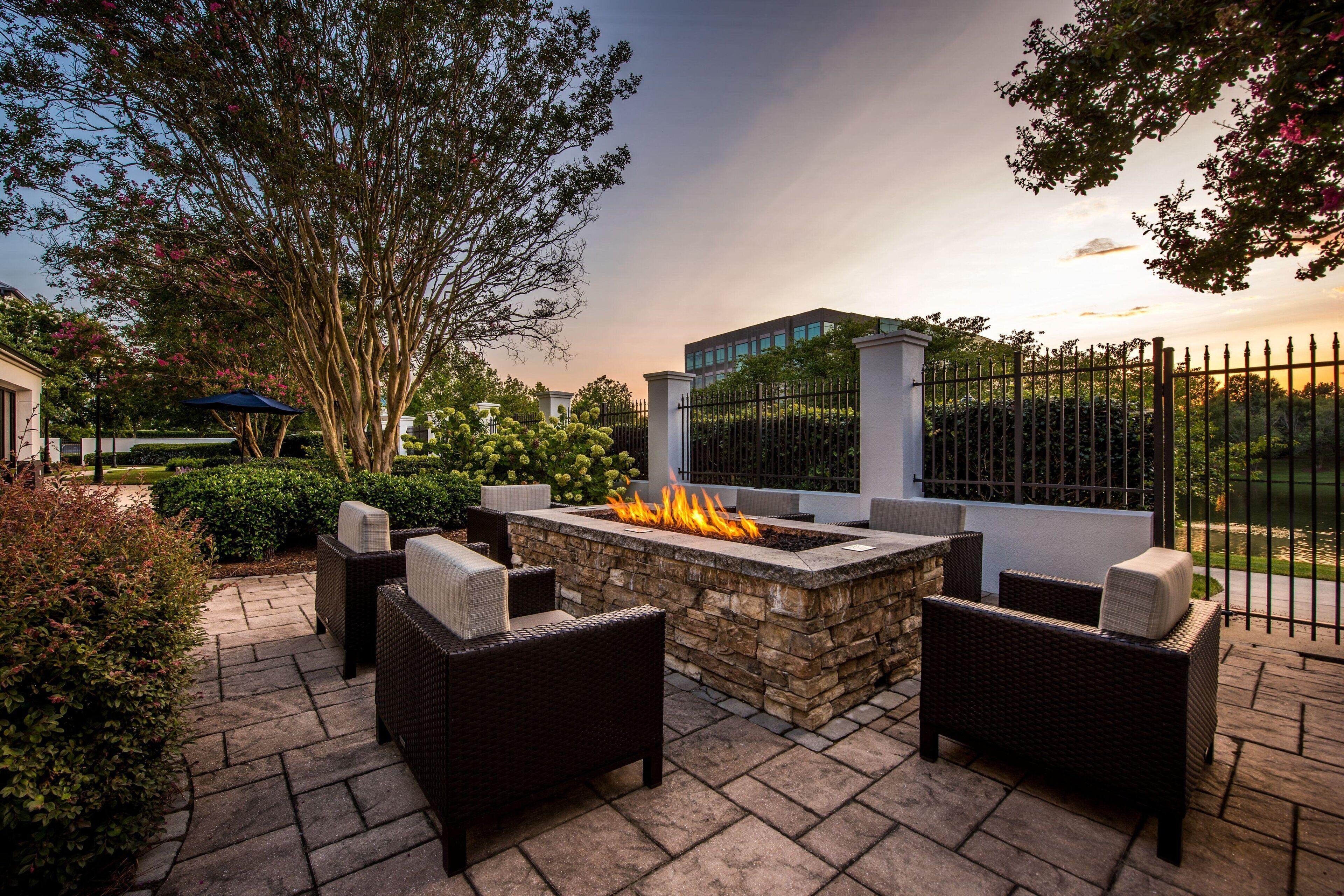 Courtyard By Marriott Ballantyne Hotel