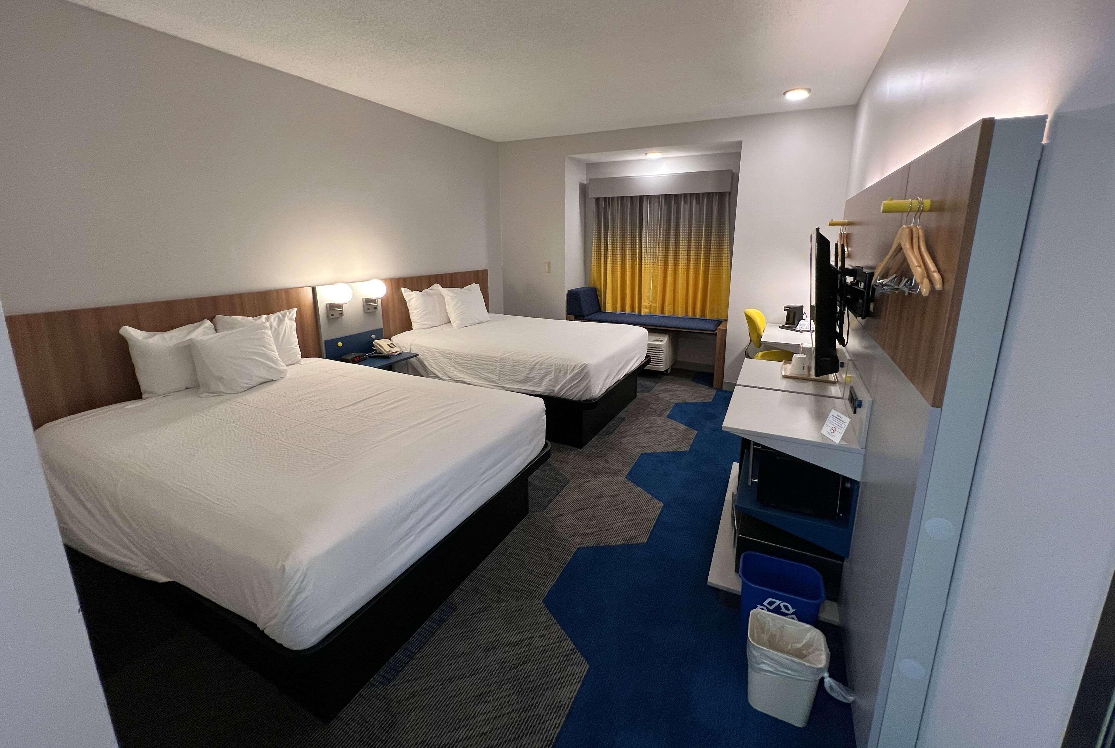 Microtel & By Wyndham Charlotte/northlake Charlotte