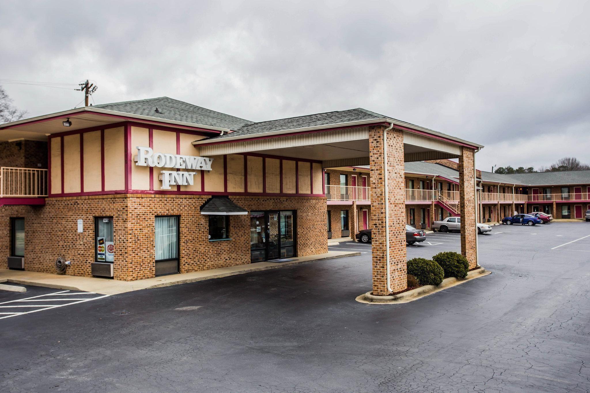 Hotel Rodeway Area 2*