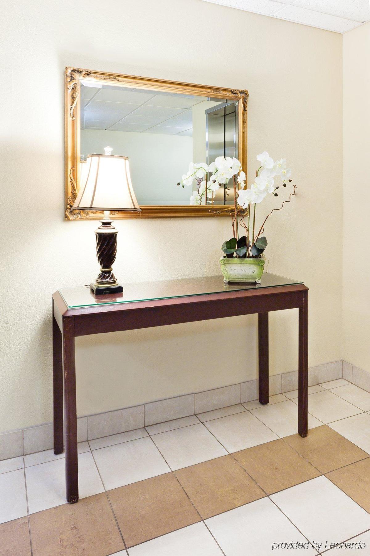 Hotel Sonesta Simply Charlotte