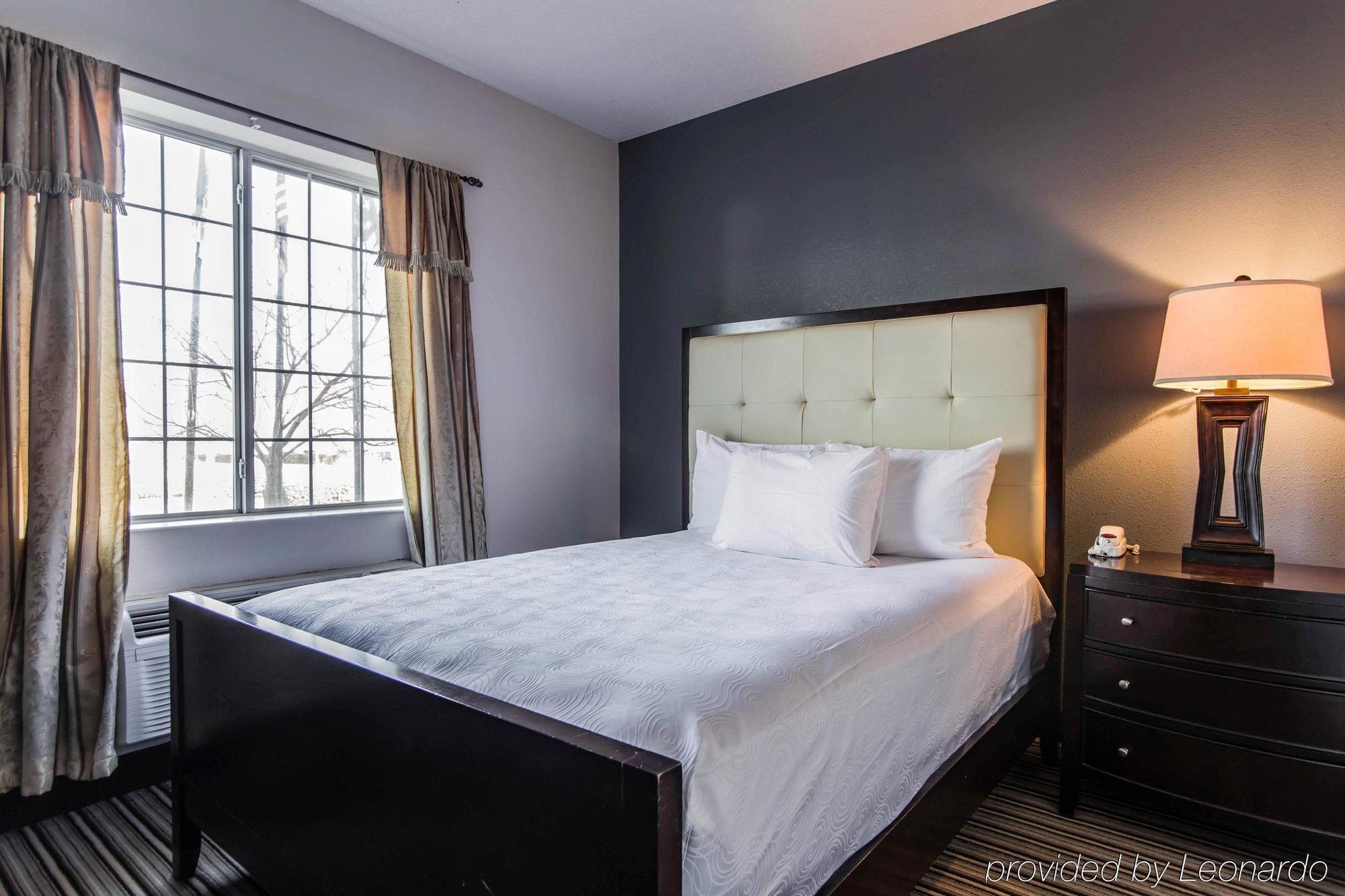 Candlewood - - Arrowood By Ihg Hotel 2*