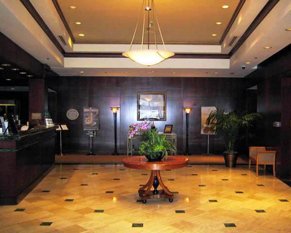 Hotel Doubletree By Hilton Uptown 3*