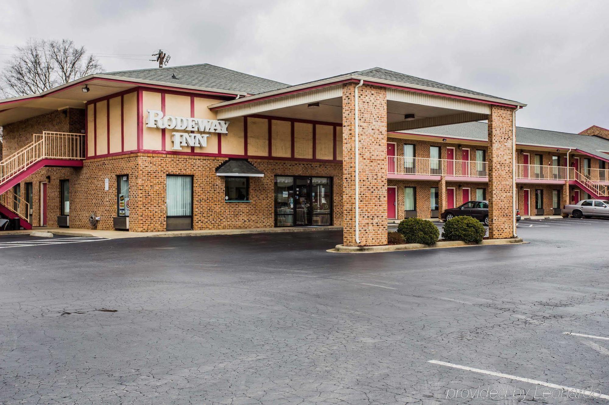 Rodeway Area 2* Charlotte