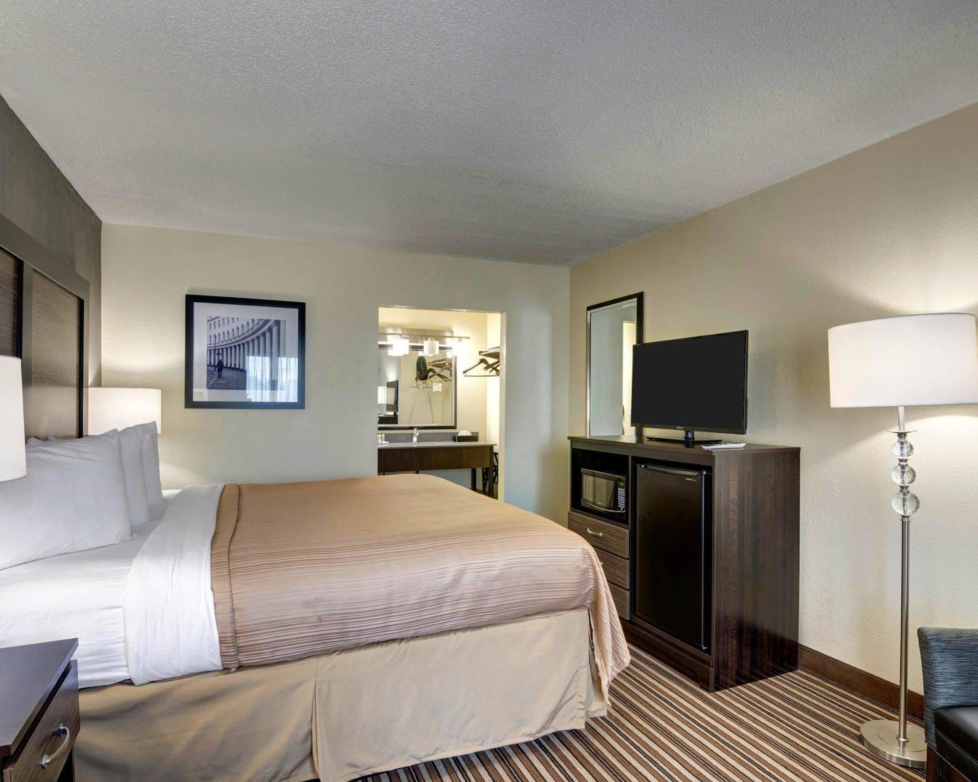 6 Charlotte, Nc - Airport South 4*