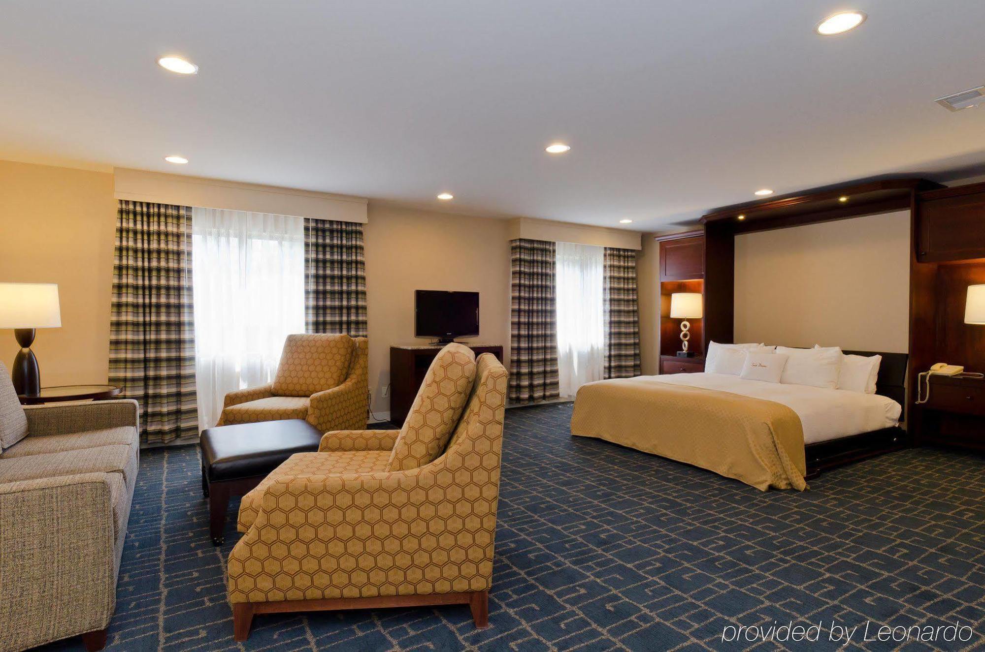 Doubletree By Hilton Charlotte/southpark