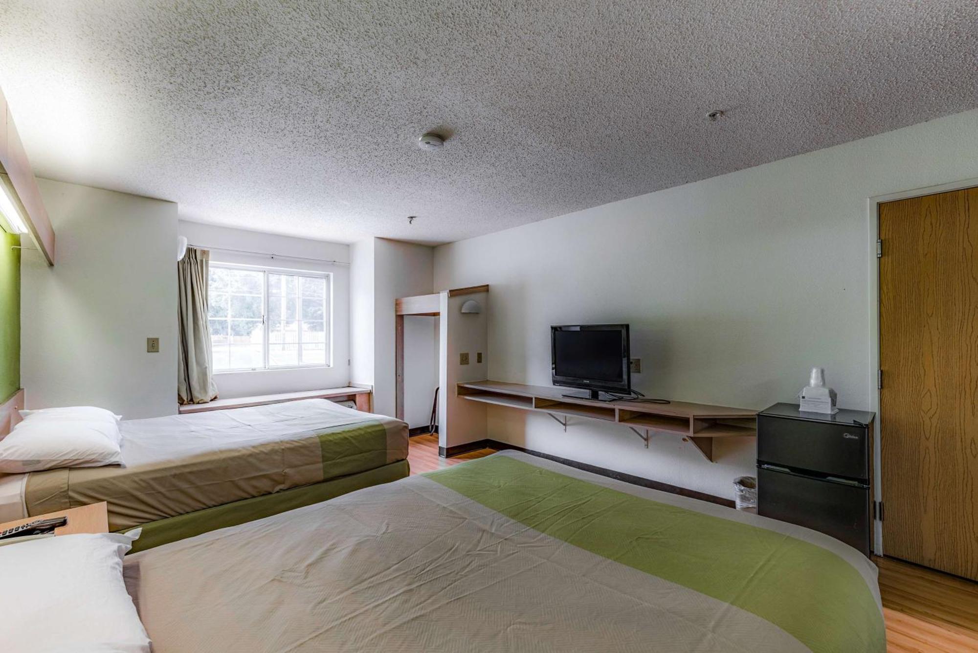 6-charlotte, Nc - 4*