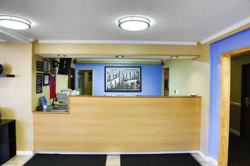 Motel Super 8 By Wyndham Charlotte