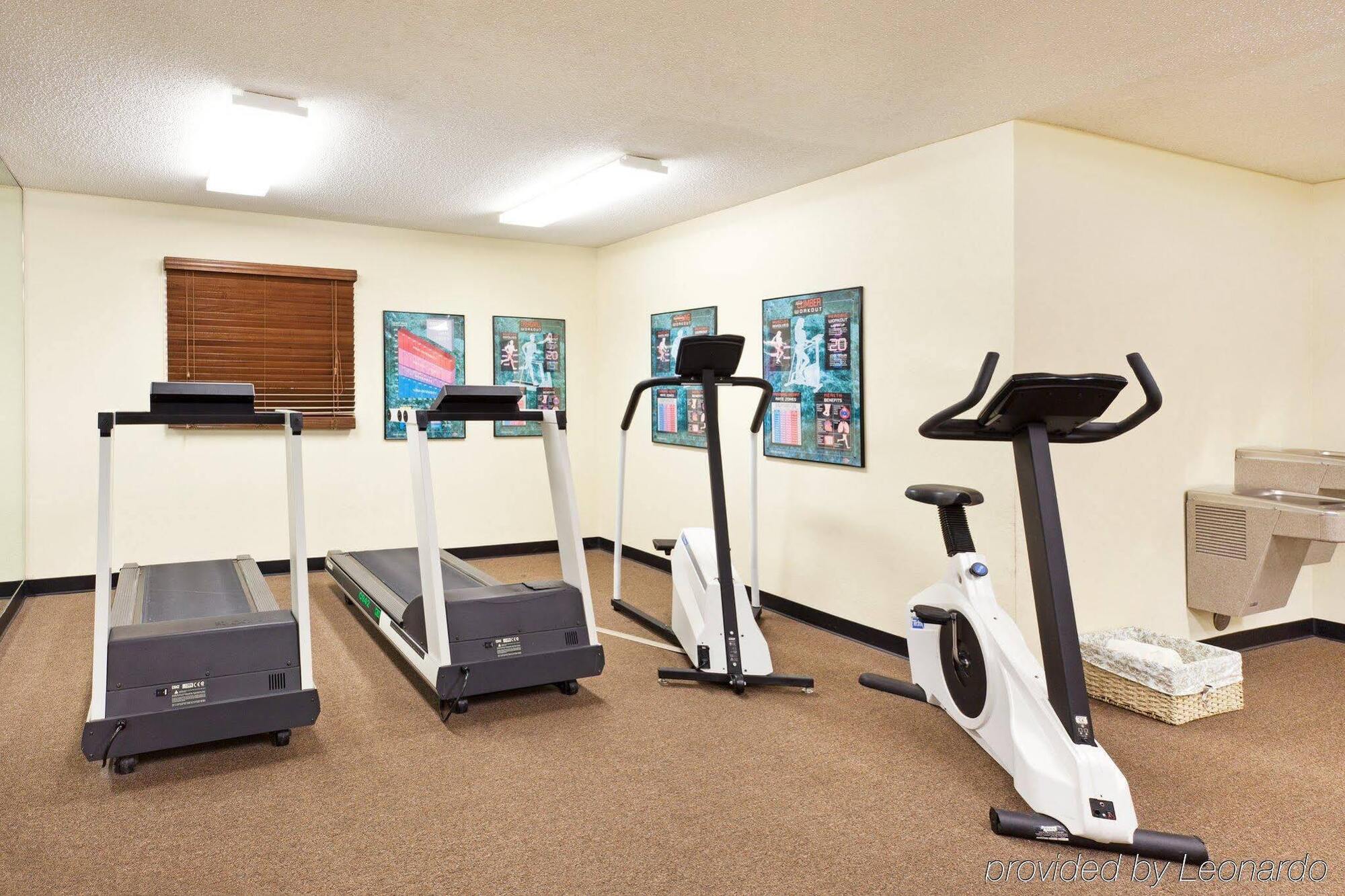 Hotel Sonesta Simply 3*