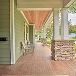 2 Mi To Dtwn: Home In Noda District Near Unc!