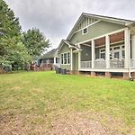 2 Mi To Dtwn: Home In Noda District Near Unc!