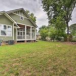 2 Mi To Dtwn: Home In Noda District Near Unc!