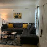 Suite 4, Sleep 5, Walk To Attractions In Uptown