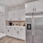 Gorgeous New Townhome/Charlotte!