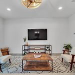 Gorgeous New Townhome/Charlotte!