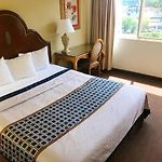 Golden Green Hotel, Charlotte
