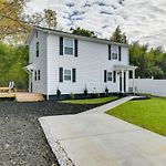 Stunning Charlotte Retreat ~ 2 Mi To City Center!