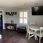 Belmont Nc Riverfront 2-Bedroom Garden Suite
