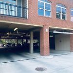 Dt Charm Apt With Pool,Gym,Wine,Wkspace, Free Parking