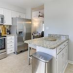 Lovely Charlotte Home W/ Yard: 9 Mi To Uptown!