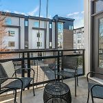 Spacious 2Bd With Private Balcony And Free Parking