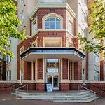 Cityscape Flat- 3Br Luxury Apt In Uptown
