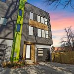 Elegant 3Br3.5Ba Modern Charlotte Townhouse