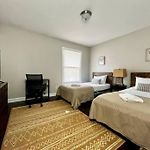 Condo 5 Min Uptown I Fast Wi-Fi & Private Patio