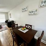 Condo 5 Min Uptown I Fast Wi-Fi & Private Patio