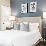 Landing Modern Apartment With Amazing Amenities