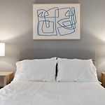 Landing Modern Apartment With Amazing Amenities