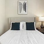 Landing Modern Apartment With Amazing Amenities