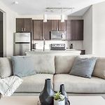 Landing Modern Apartment With Amazing Amenities