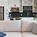 Landing Modern Apartment With Amazing Amenities