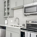 Landing Modern Apartment With Amazing Amenities