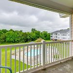 Charming Condo W/ Balcony, 1 Mi To Unc Charlotte!