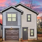 Vacation Home In Clt King And 3Q