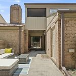 Gorgeous 2 Bedroom Near Carowinds - Patio - Pool
