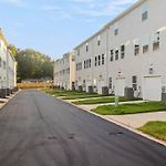 Brand New Build 10 Min- Uptown