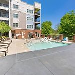 2Ba/2Br Uptown Loft 5 Mins To Panthers Stadium_319