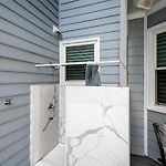 3Br Charlotte Escape Pool Hot Tub Theater