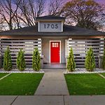 Charlotte Retreat: Luxury 4Br Heaven