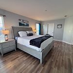 Amazing 4 Bdrm Home W Garage In Charlotte