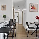 Carolina Cove - Free Parking, Spacious, City Views